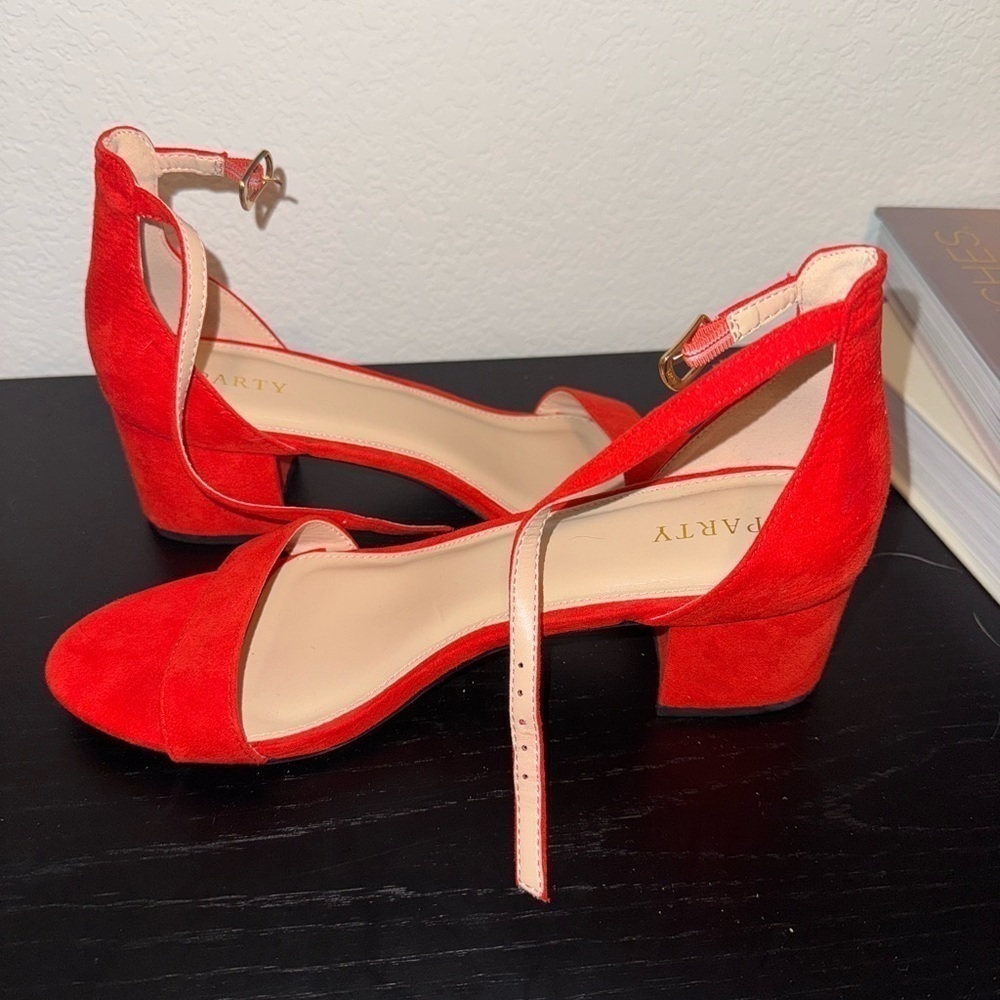 Party Open Toe Ankle Strap Low Short Chunk Block Heel Red Suede Size 9 - Picture 4 of 8